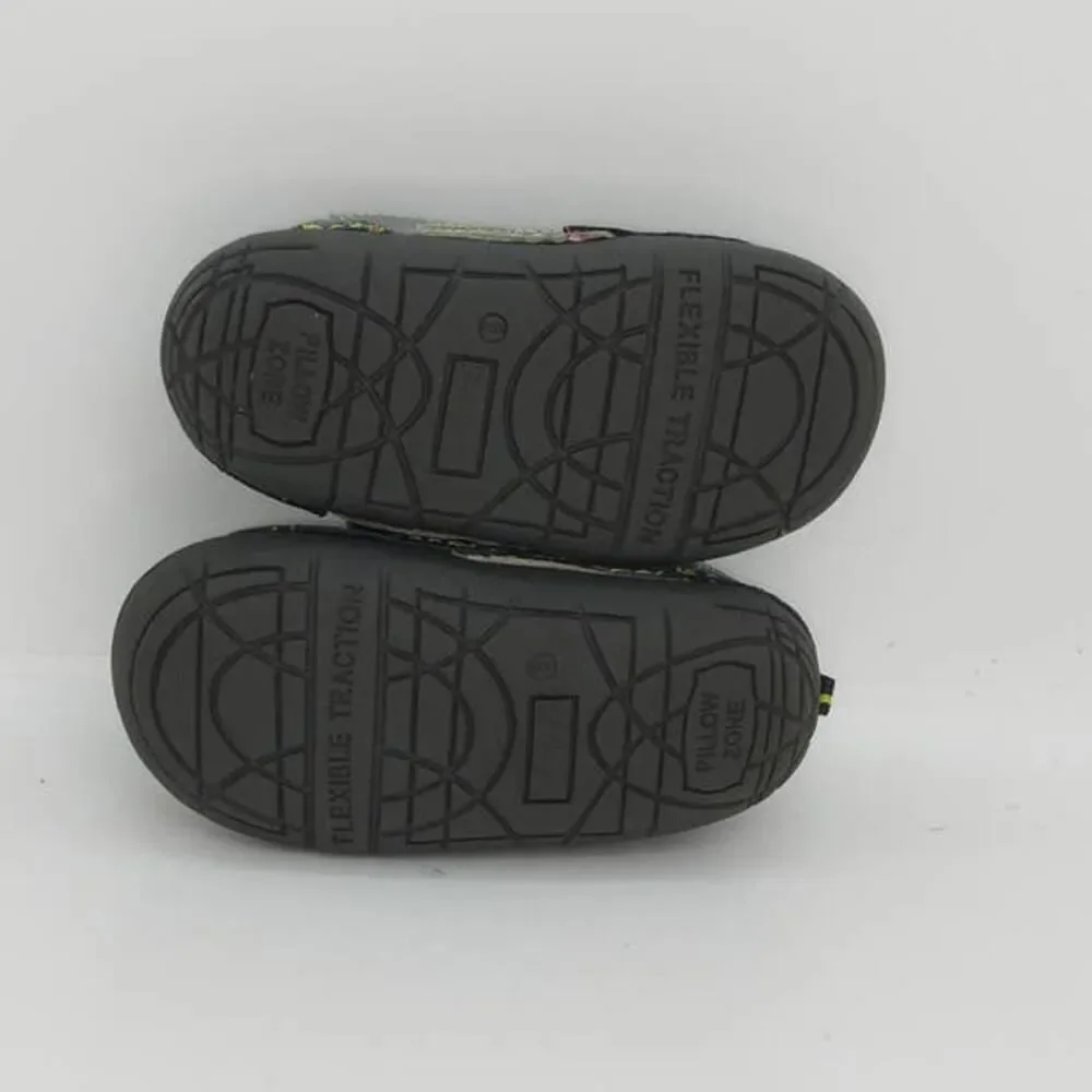Healthtex Toddler Boys Flexible Traction Black/Gray Sneakers - sz. 6